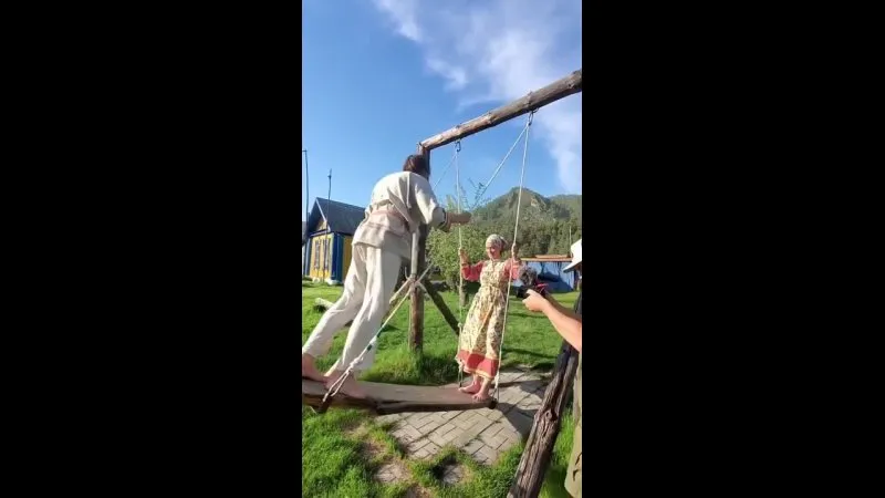 Нажми и смотри