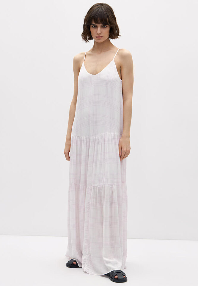 Белые сарафаны: 10 трендовых моделей для жаркой погоды