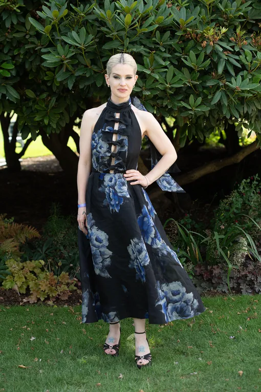 Келли Осборн заметили в откровенном платье