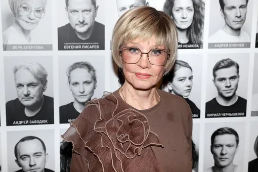 Вера Алентова работает в Театре имени Пушкина