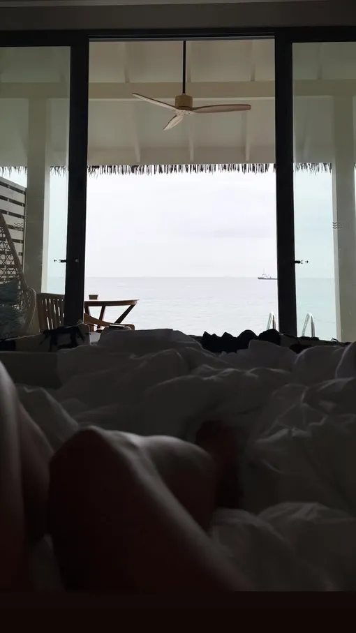 Полина Диброва показала бунгало на Мальдивах