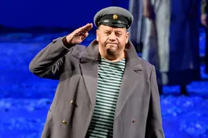 «Перенес инфаркт на ногах»: причину смерти заслуженного артиста России Романа Улыбина назвала его дочь