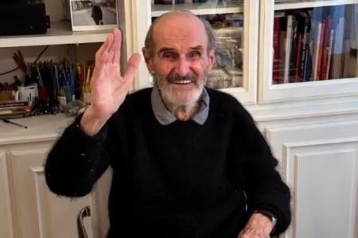 Причиной смерти в Париже автора картины «Слава КПСС» Эрика Булатова стала эмфизема легких Причиной смерти в Париже автора картины «Слава КПСС» Эрика Булатова стала эмфизема легких