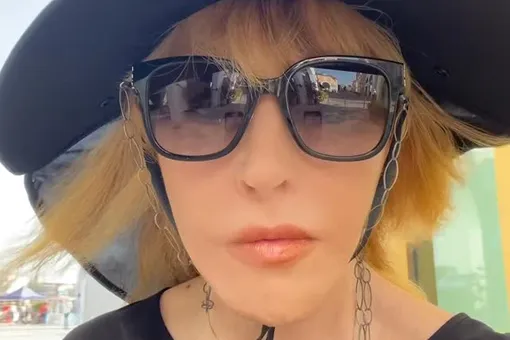 «Родной язык уже забываем»: Аллу Пугачеву после вечеринки на Кипре упрекнул известный певец «Родной язык уже забываем»: Аллу Пугачеву после вечеринки на Кипре упрекнул известный певец