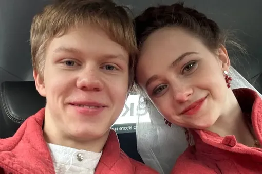 «Нам повезло»: Тимофей Кочнев раскрыл подробности свадьбы со звездой сериала «Олдскул» Таисьей Калининой