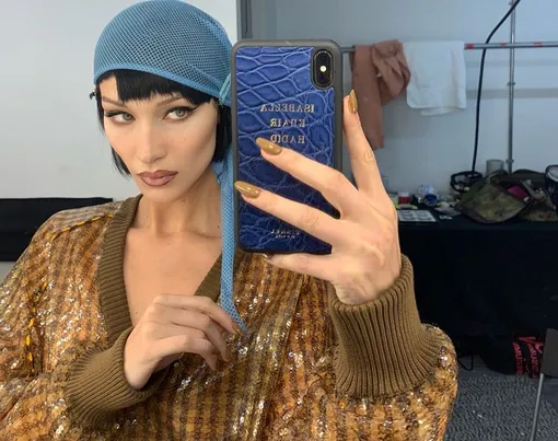 Белла Хадид часто радует интересными аутфитами