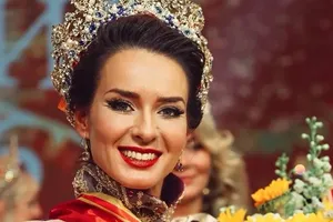 «В их семье никогда не было королев. Я единственная!»: невестка Куклачева о победе на конкурсе «Миссис Россия-2026» «В их семье никогда не было королев. Я единственная!»: невестка Куклачева о победе на конкурсе «Миссис Россия-2026»