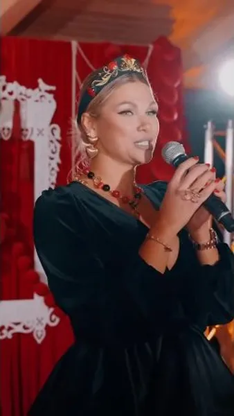 Нажми и смотри