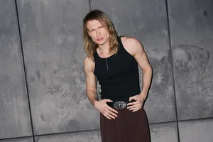 Игнатий Винтуров устроил горячие танцы с группой Фабрика Игнатий Винтуров устроил горячие танцы с группой Фабрика