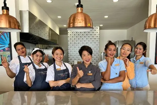 Cora Cora Maldives знакомит с Мэй – шеф-поваром ресторана Ginger Moon Cora Cora Maldives знакомит с Мэй – шеф-поваром ресторана Ginger Moon