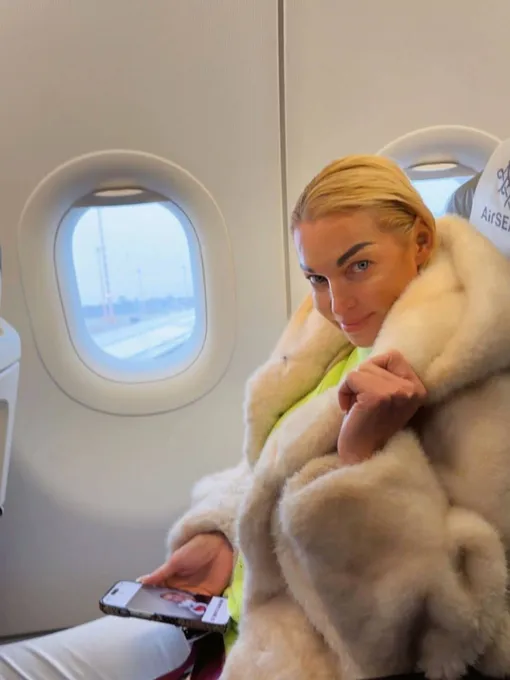 Анастасия Волочкова вернулась в Москву