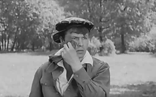 Александр Липов в фильме «Республика ШКИД»