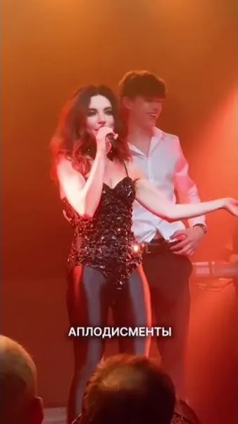 Нажми и смотри