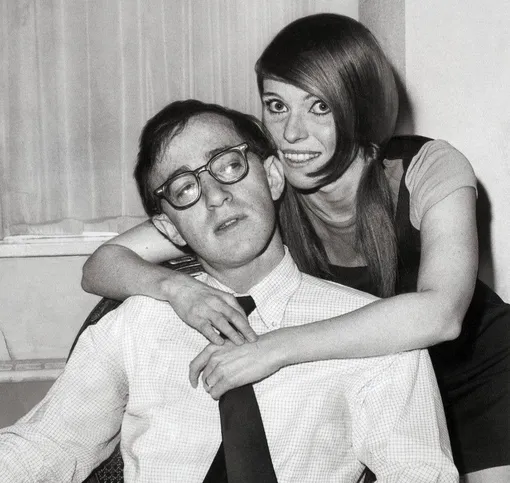 Вуди Аллен и Луиза Лассер прожили в браке с 1966-го по 1969 годы Вуди Аллен и Луиза Лассер прожили в браке с 1966-го по 1969 годы