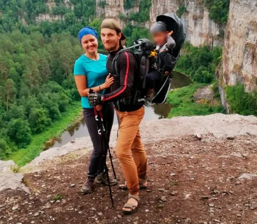 Супруги Виолетта и Павел ехали в поезде с двумя детьми