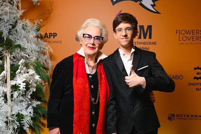 Шоу о диалоге поколений, фильм с Шаламе: что смотреть в январе