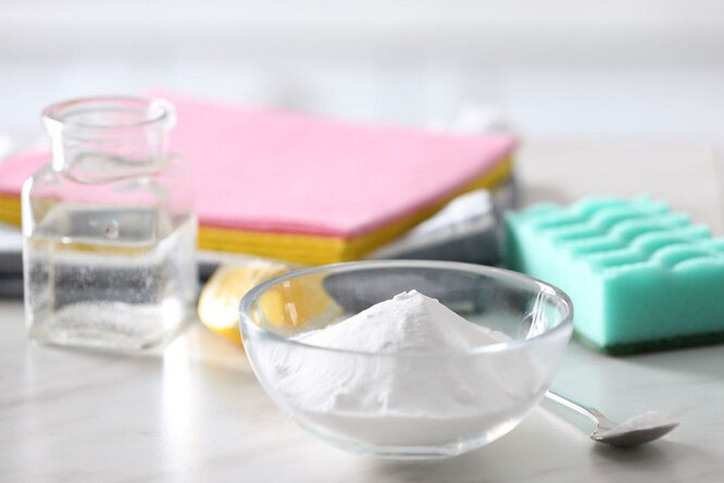 What to add to water so that baking sheets and molds shine like new