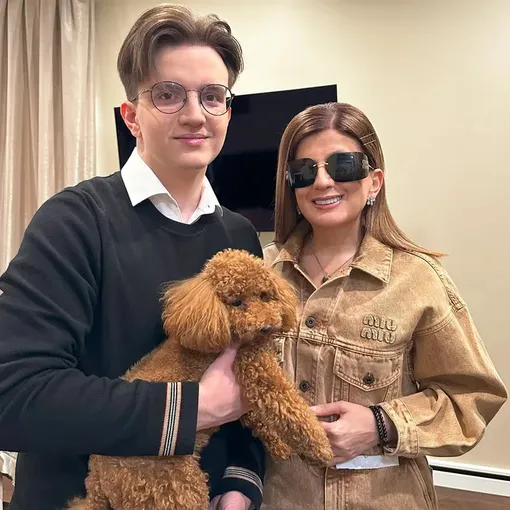 Диана Гурцкая с сыном Константином Диана Гурцкая с сыном Константином