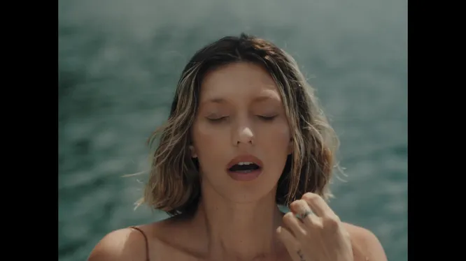 Нажми и смотри