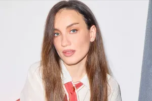 «Я успела снять обручальное кольцо»: Виктория Дайнеко вызвала скорую из-за того, что ее руки раздулись