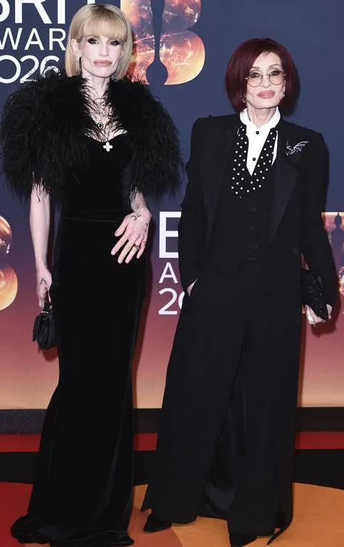 Келли и Шэрон Осборн в Манчестере