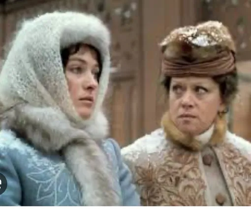 Лариса Гузеева и Алиса Фрейндлих в фильме «Жестокий романс»