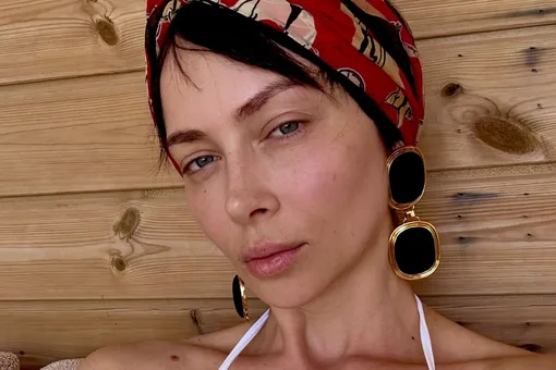 Похудевшая Настасья Самбурская показала фигуру в откровенном бикини на турецком пляже Похудевшая Настасья Самбурская показала фигуру в откровенном бикини на турецком пляже