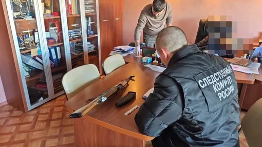 Убийца сдал оружие правоохранителям Убийца сдал оружие правоохранителям