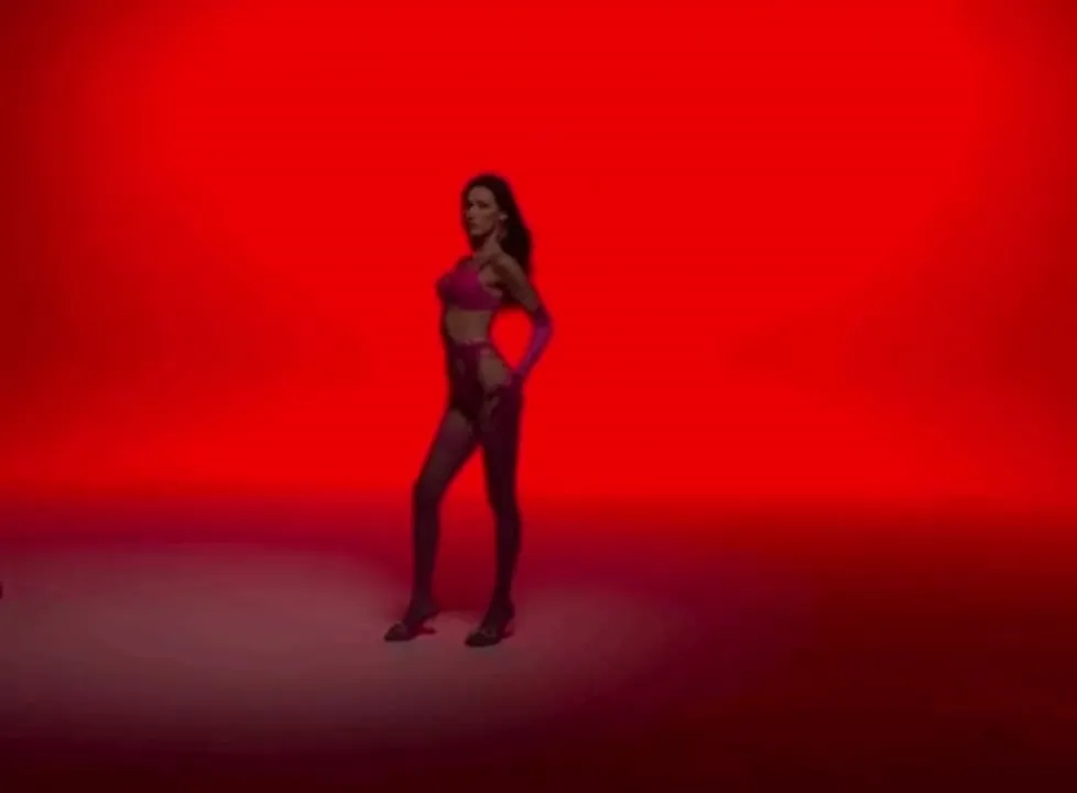 Нажми и смотри