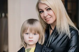 «Меня упрекают за излишнюю жесткость»: Яна Рудковская о наказаниях сына «Меня упрекают за излишнюю жесткость»: Яна Рудковская о наказаниях сына