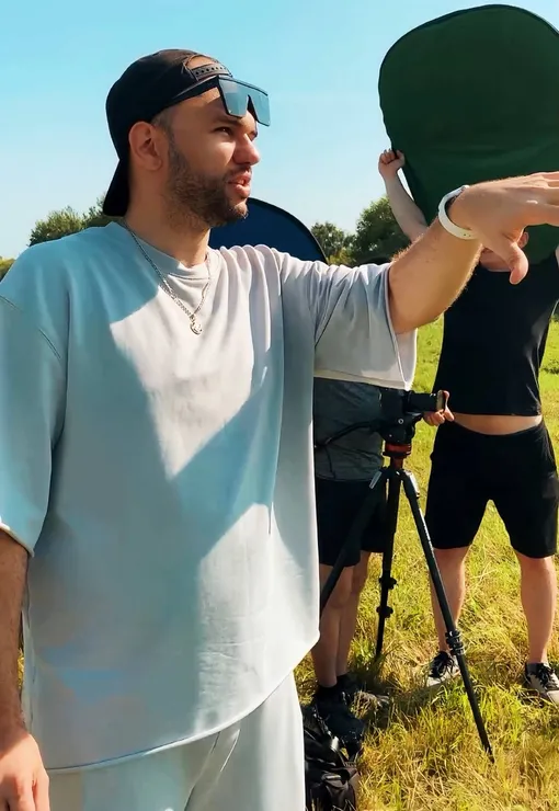 Иван Ушатиков был известным режиссером монтажа, создателем киношколы