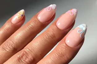 Пасхальный маникюр-2026: 9 весенних идей для красивой встречи праздника