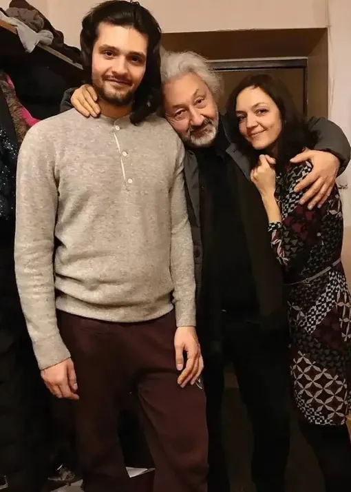 Стас Намин с сыном и дочерью