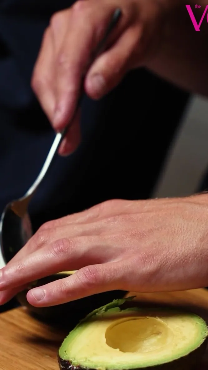 Нажми и смотри