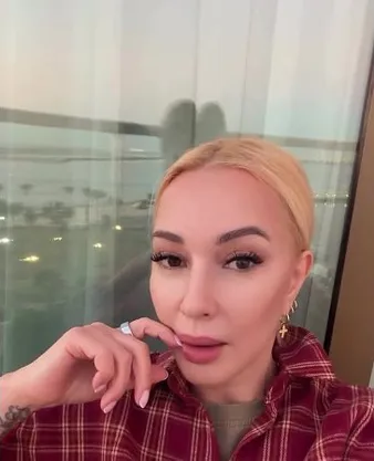 Нажми и смотри