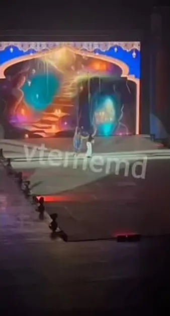 Нажми и смотри