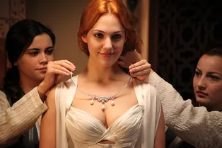 «Она подставила команду»: Мерьем Узерли обвинили в провале «Великолепного века»