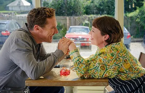 Бенедикт Камбербэтч и Оливия Колман в фильме «Розы»