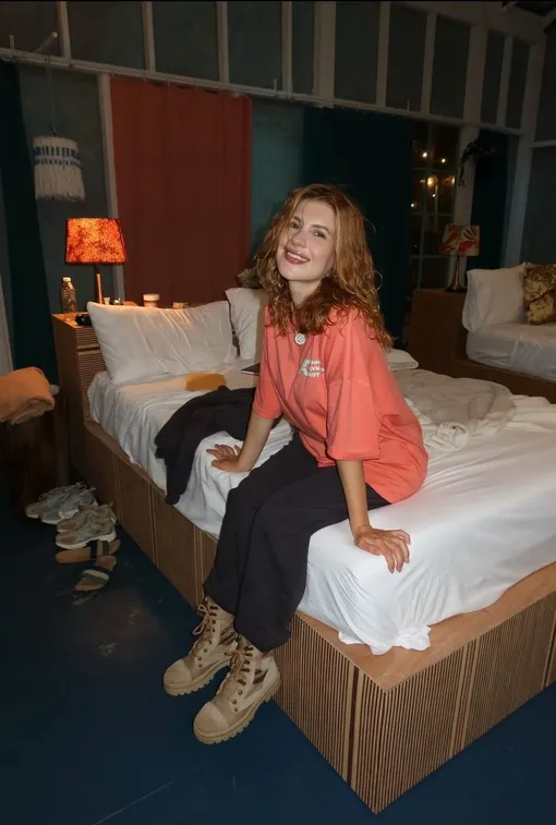 Анна Цуканова-Котт стала участницей шоу «Звезды в джунглях» Анна Цуканова-Котт стала участницей шоу «Звезды в джунглях»