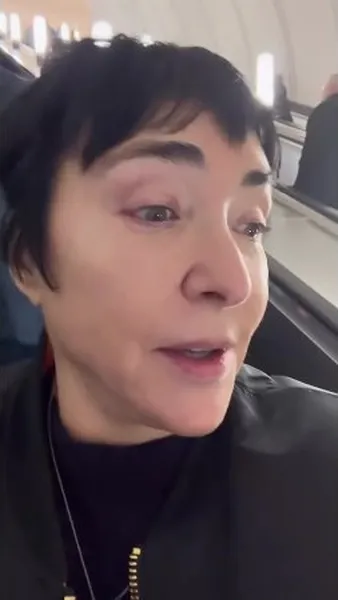 Нажми и смотри