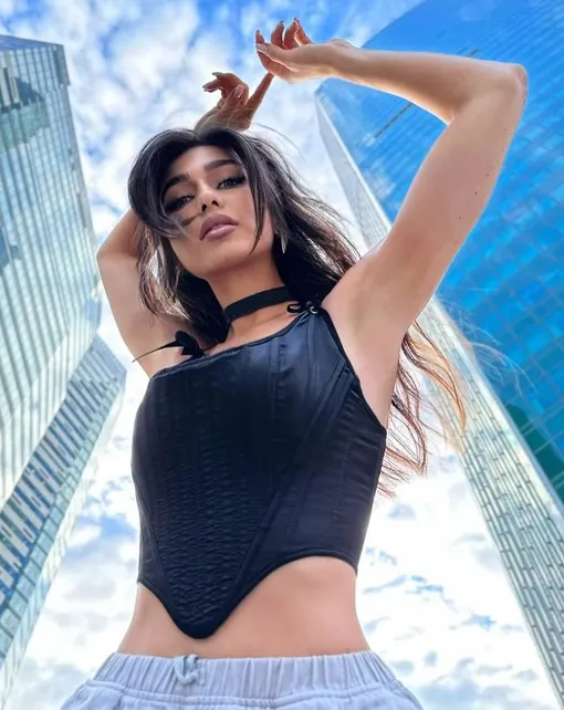 У Лилии Киосе эффектная внешность