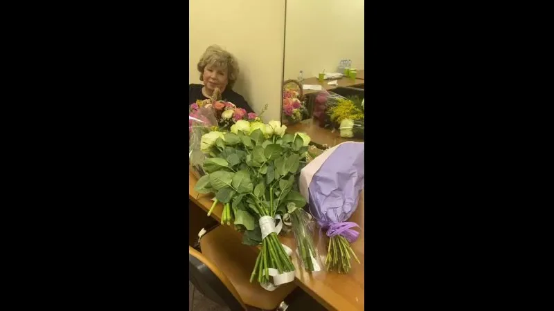 Нажми и смотри