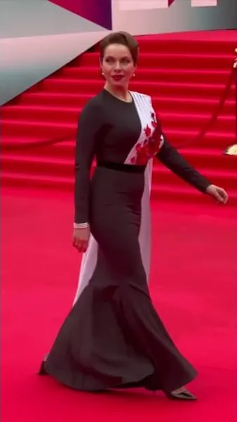 Нажми и смотри