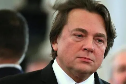 Константин Эрнст не сожалеет об уходе телеведущих с Первого канала Константин Эрнст не сожалеет об уходе телеведущих с Первого канала