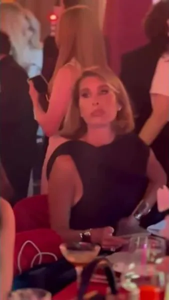 Нажми и смотри