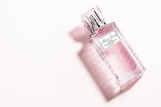 Dior выпустил ароматную дымку для волос Dior выпустил ароматную дымку для волос