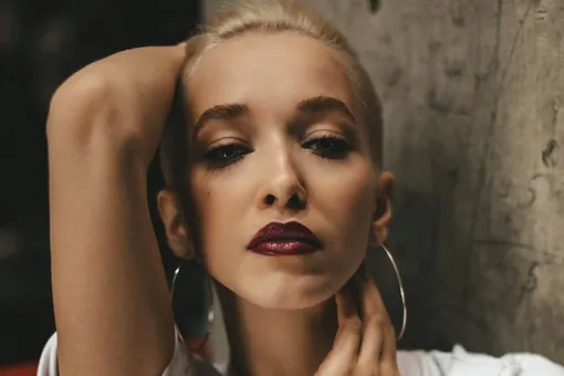 Погиб при родах в Москве ребенок модели, актрисы и участницы шоу «Маска» Аиши Погиб при родах в Москве ребенок модели, актрисы и участницы шоу «Маска» Аиши