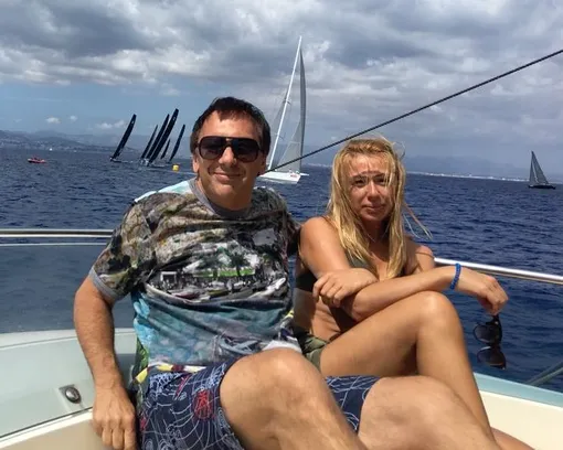 Алена Апина и ее муж Александр Иратов / www.фото из открытых источников