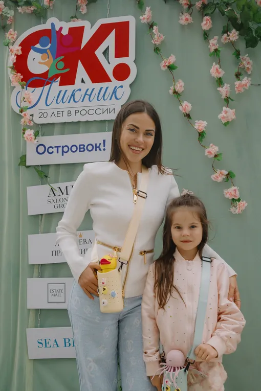 Галина Ржаксенская с дочерью Галина Ржаксенская с дочерью