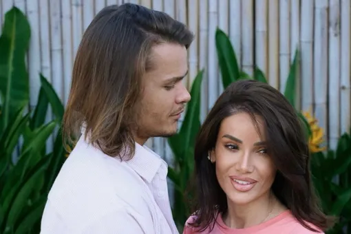 «Мы прилетели в Джакарту и расписались»: Айза рассказала, как прошла ее свадьба с молодым бойфрендом «Мы прилетели в Джакарту и расписались»: Айза рассказала, как прошла ее свадьба с молодым бойфрендом